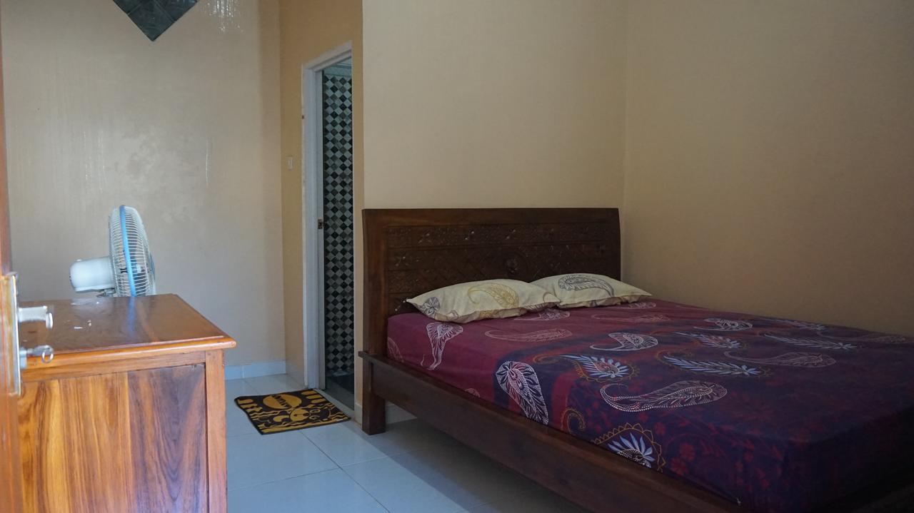 Arriani Homestay Karimunjawa Exterior photo